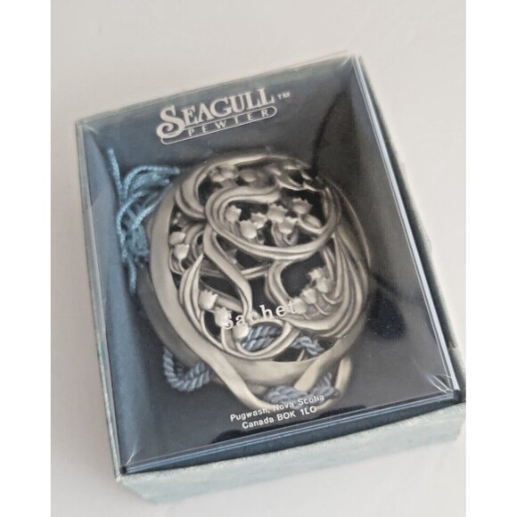 VINTAGE 1991 SEAGULL CANADA PEWTER BROOCH ORNAMENT/SACHET HOLDERS (2) New - Picture 1 of 9